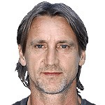  意甲惊变突生；克雷莫内塞主帅尼科拉离任，十五轮不胜成压垮骆驼最后一根稻草。 体育新闻