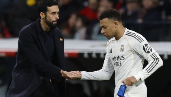  精英运动员的职业困境：姆巴佩案例中的教练决策与个体诉求冲突 体育新闻