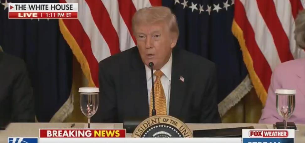  面对美方极限施压，英国首相为何坚持“不妥协”？——深层战略博弈解析 新闻