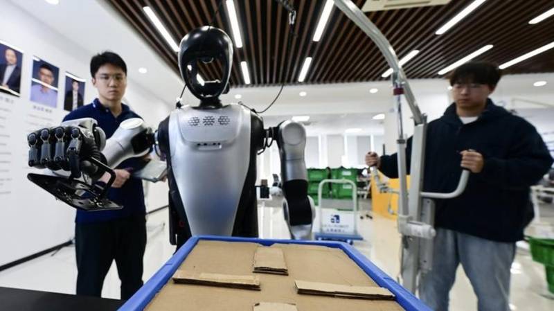  能源转型的认知偏差：为何十年倍增是系统性工程而非单一目标 IT技术