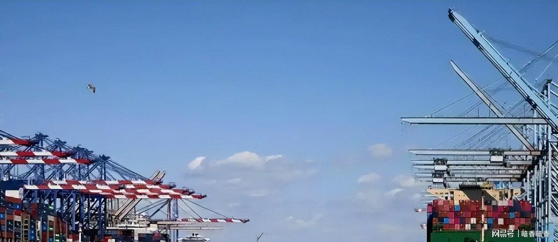 深度解析:特朗普百%关税背后的产业博弈与全球医药格局重塑 新闻