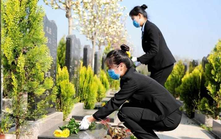丙午马年清明:属羊者气场切换周期深度解析 新闻 丙午马年清明:属羊者气场切换周期深度解析 新闻 丙午马年清明:属羊者气场切换周期深度解析 新闻